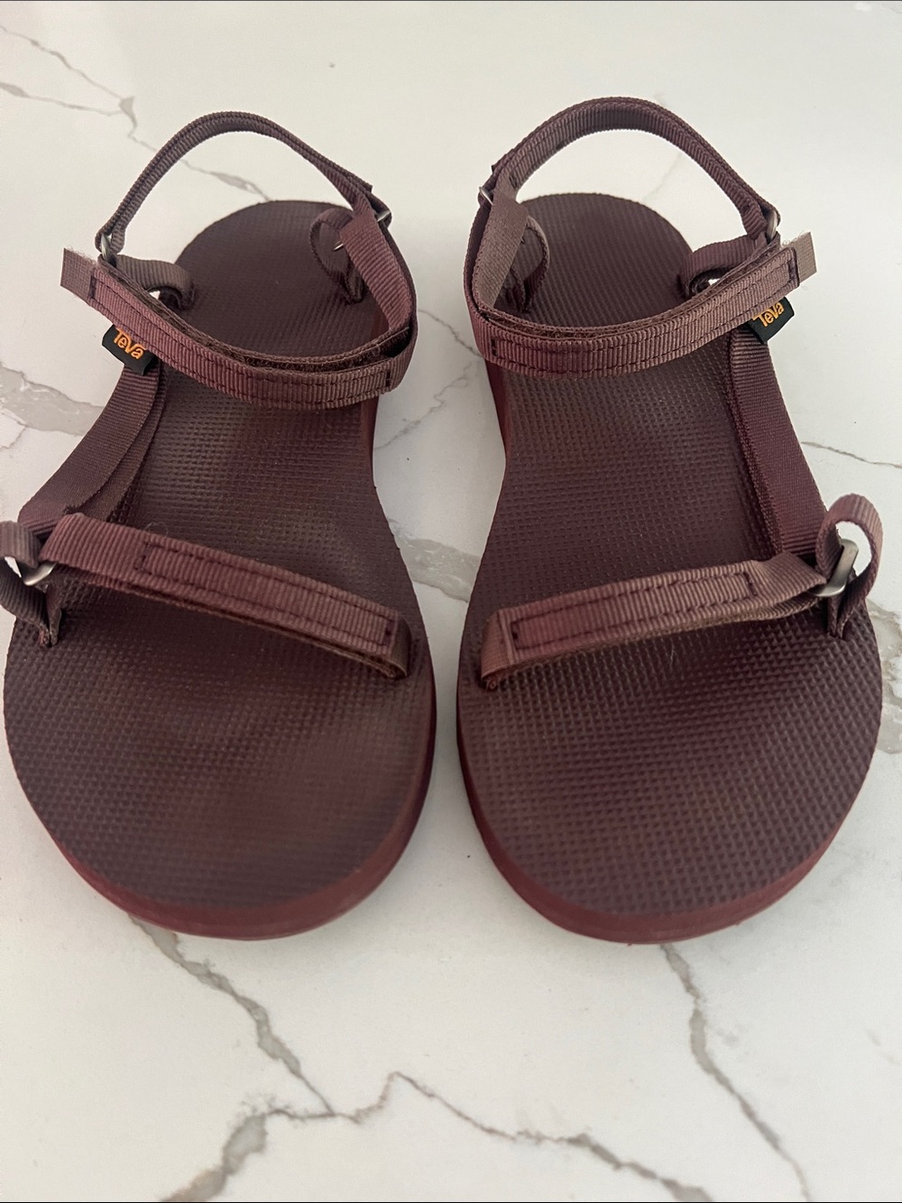 Teva Original Universal Slim Sandal Rum Raisin Sz 8